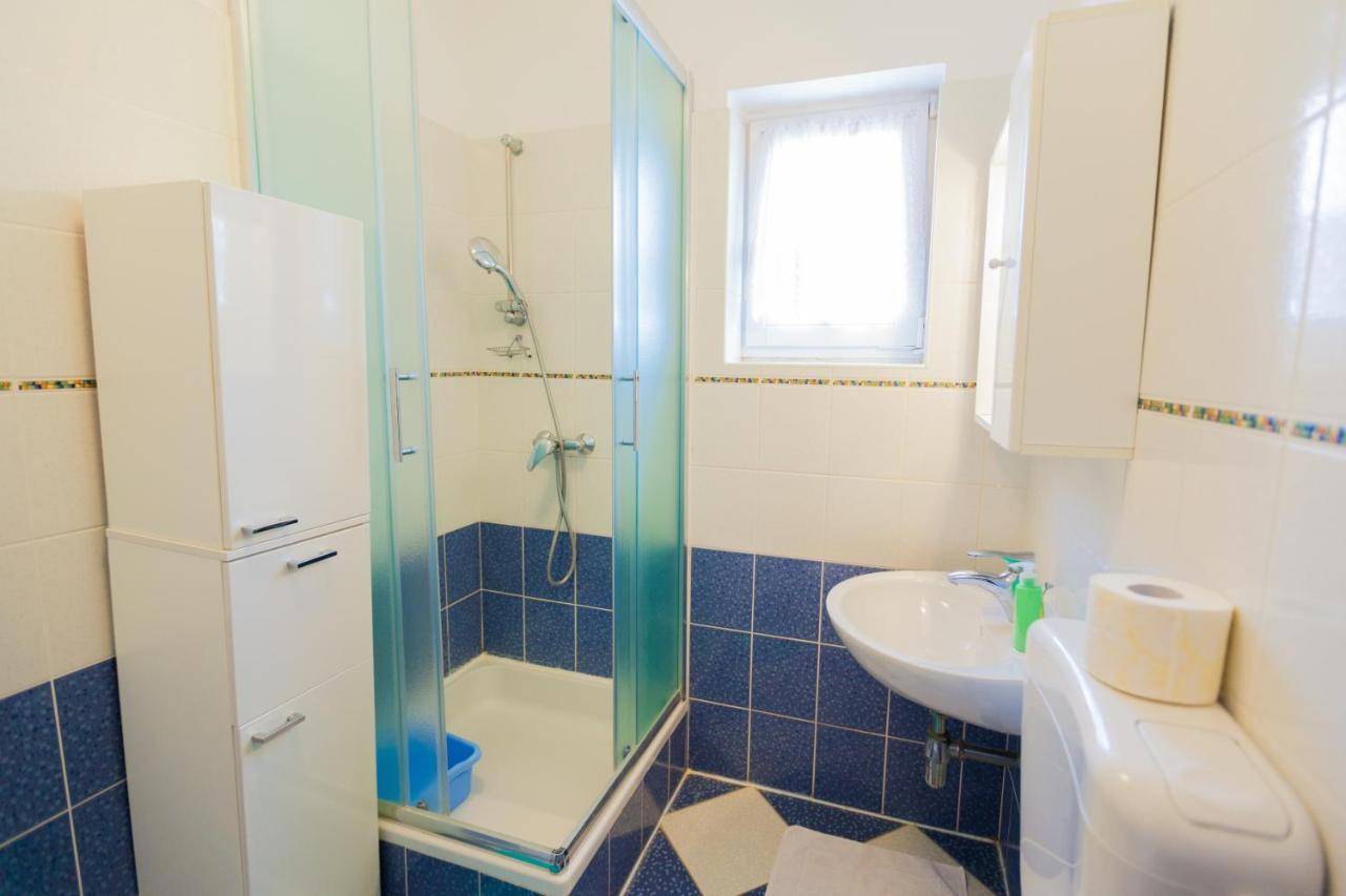 Apartman Mare Lovrečica Kültér fotó